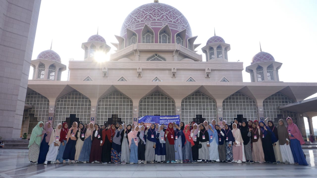 Berburu Ilmu ke Negeri Seberang